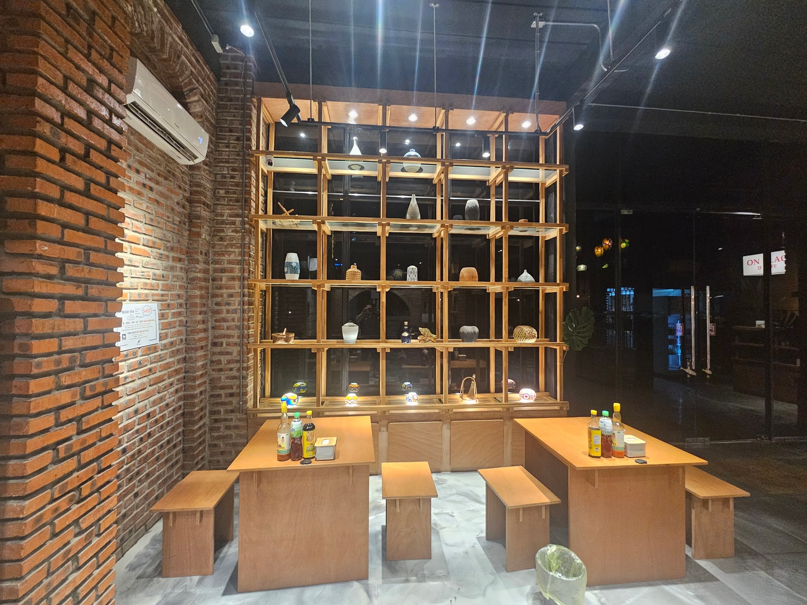 BY OnLao seating